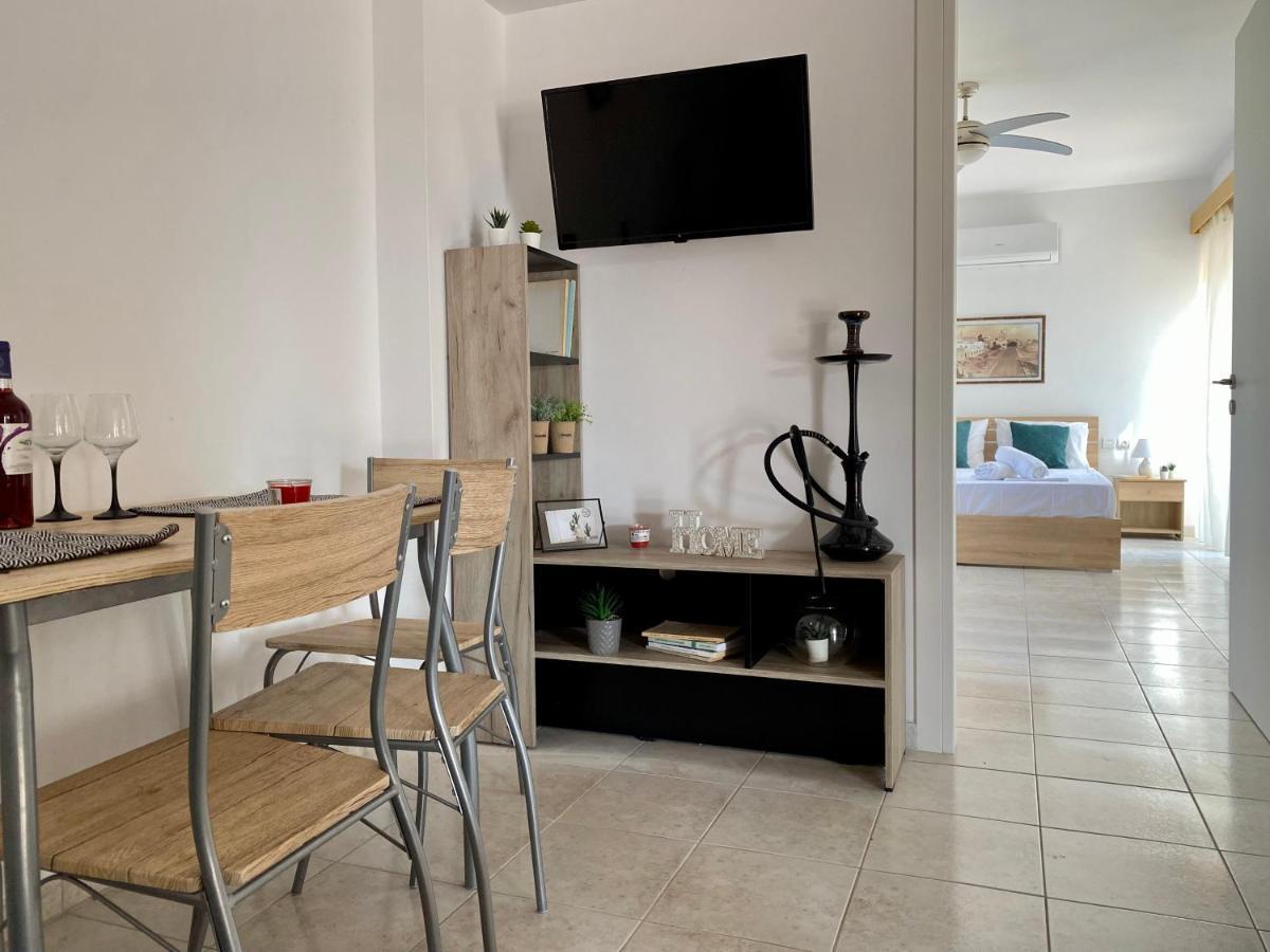 Peaceful Apartment, In The Nature, With Yard "3" Zipárion Екстериор снимка